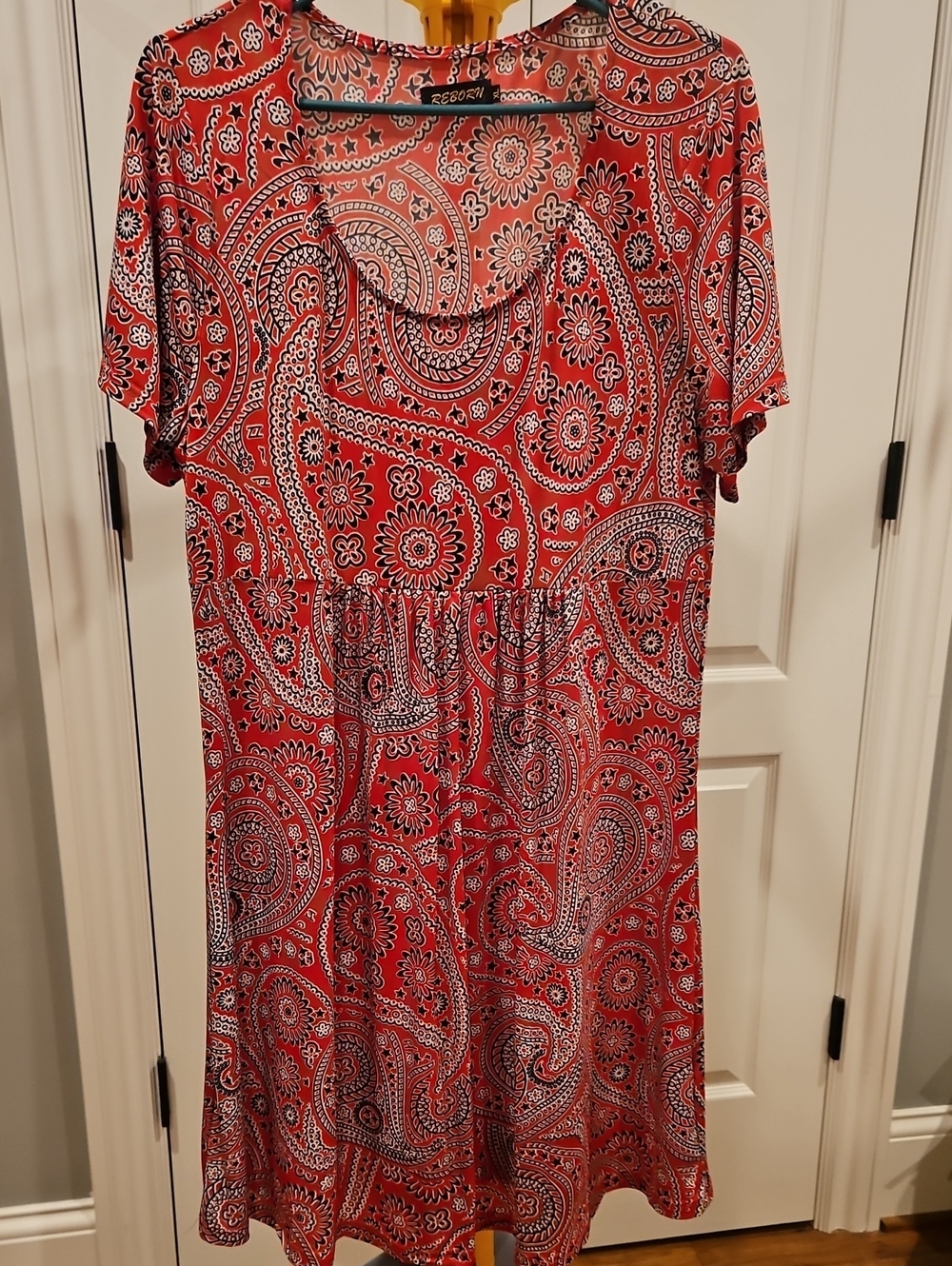 Reborn Red Paisley Short Sleeve Womens Dress Size XL